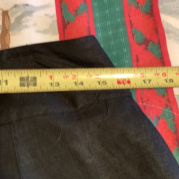 NWOT connection 18 black skirt with appliqué. Size medium. - Picture 10 of 12